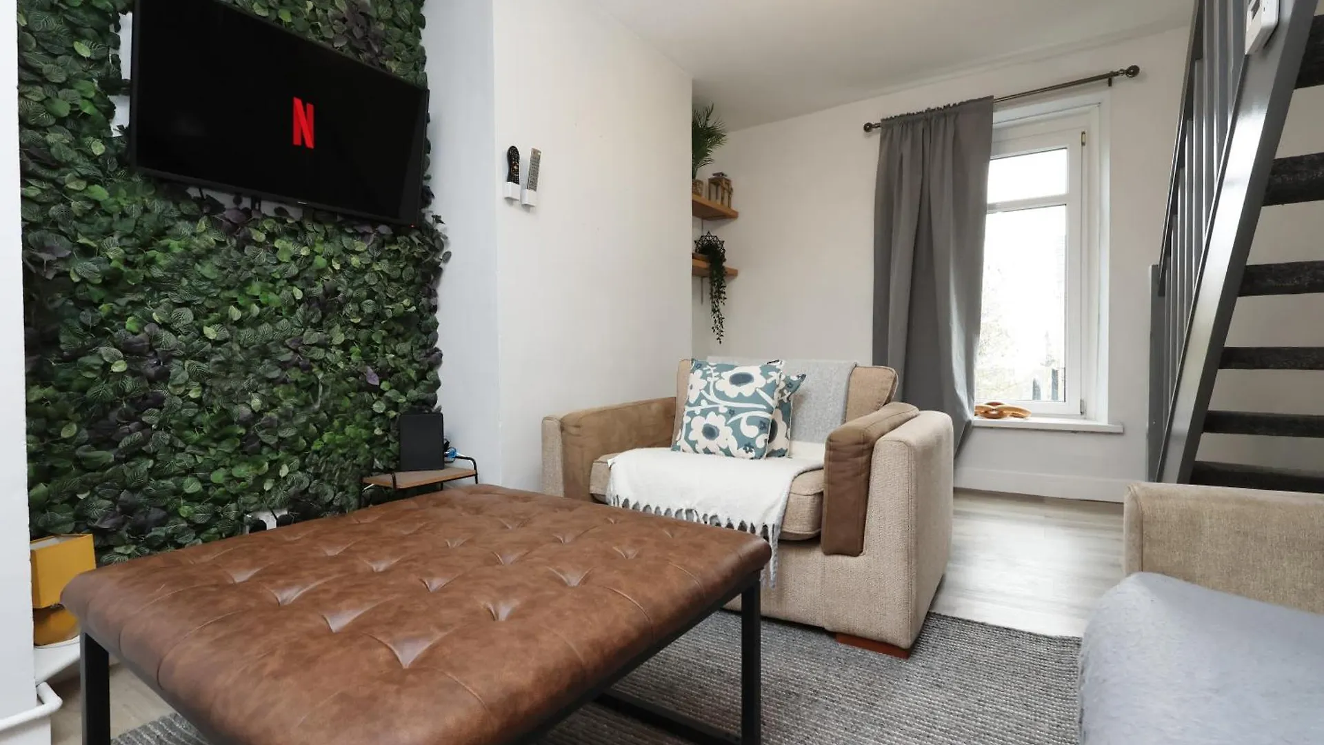 Holiday home City, Sleeps 5, Tv Every Room Swansea