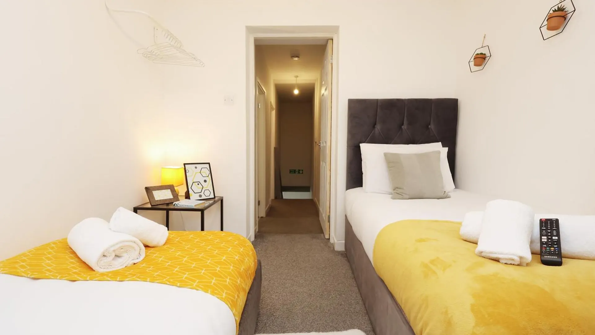 Holiday home City, Sleeps 5, Tv Every Room Swansea United Kingdom